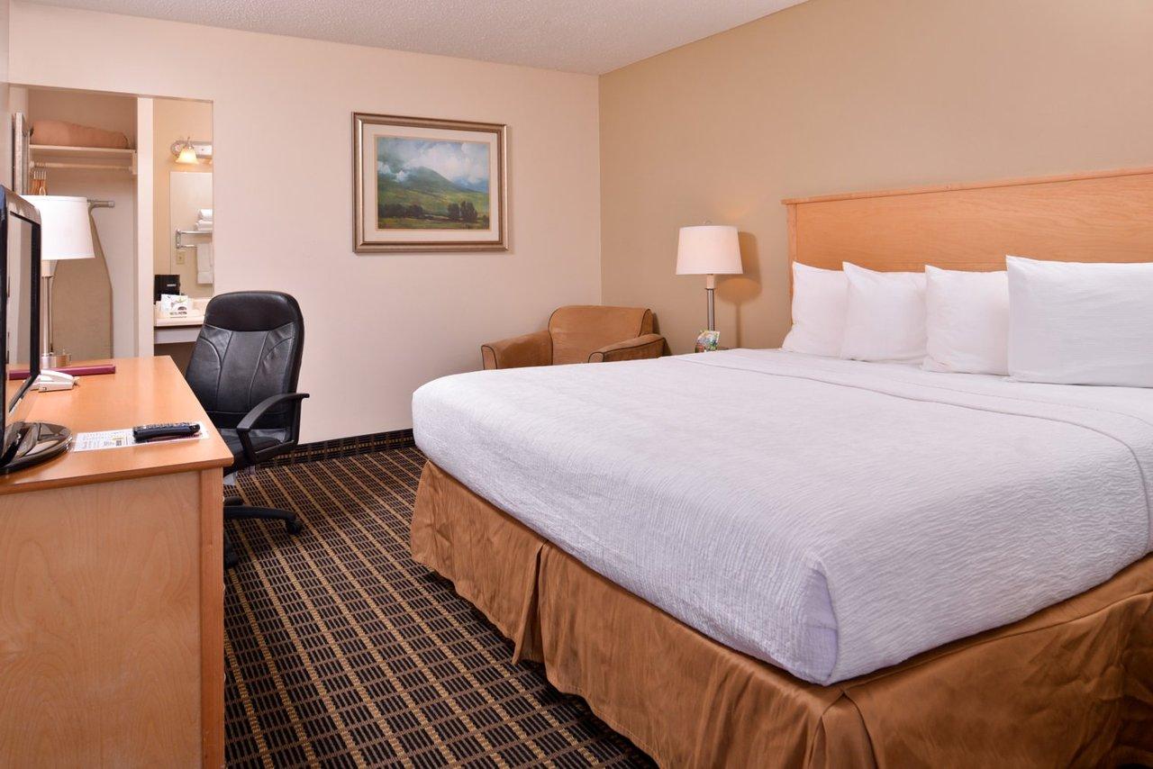 Campus Inn & Suites Eugene Downtown מראה חיצוני תמונה