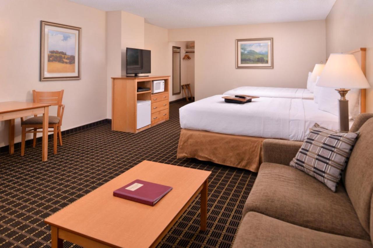 Campus Inn & Suites Eugene Downtown מראה חיצוני תמונה