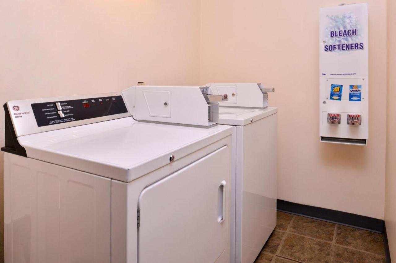 Campus Inn & Suites Eugene Downtown מראה חיצוני תמונה