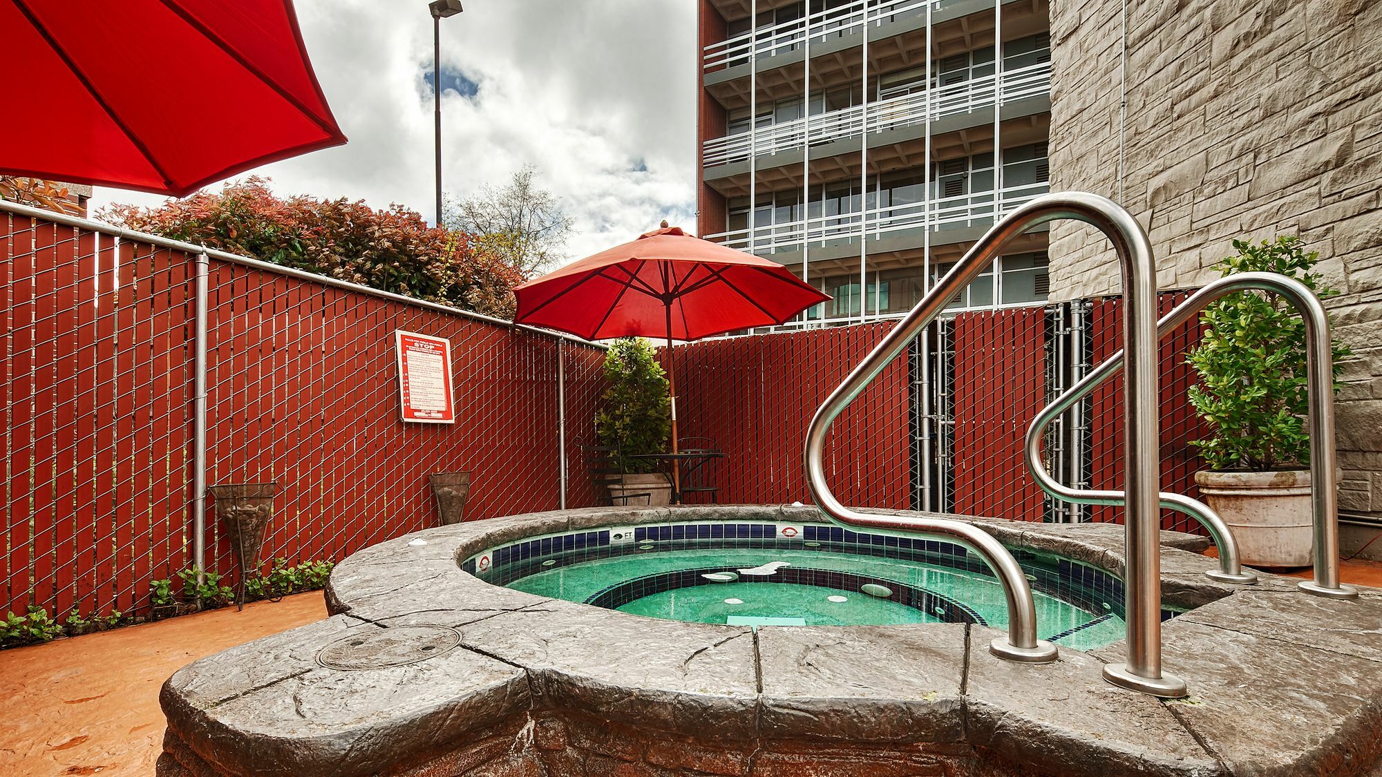 Campus Inn & Suites Eugene Downtown מראה חיצוני תמונה