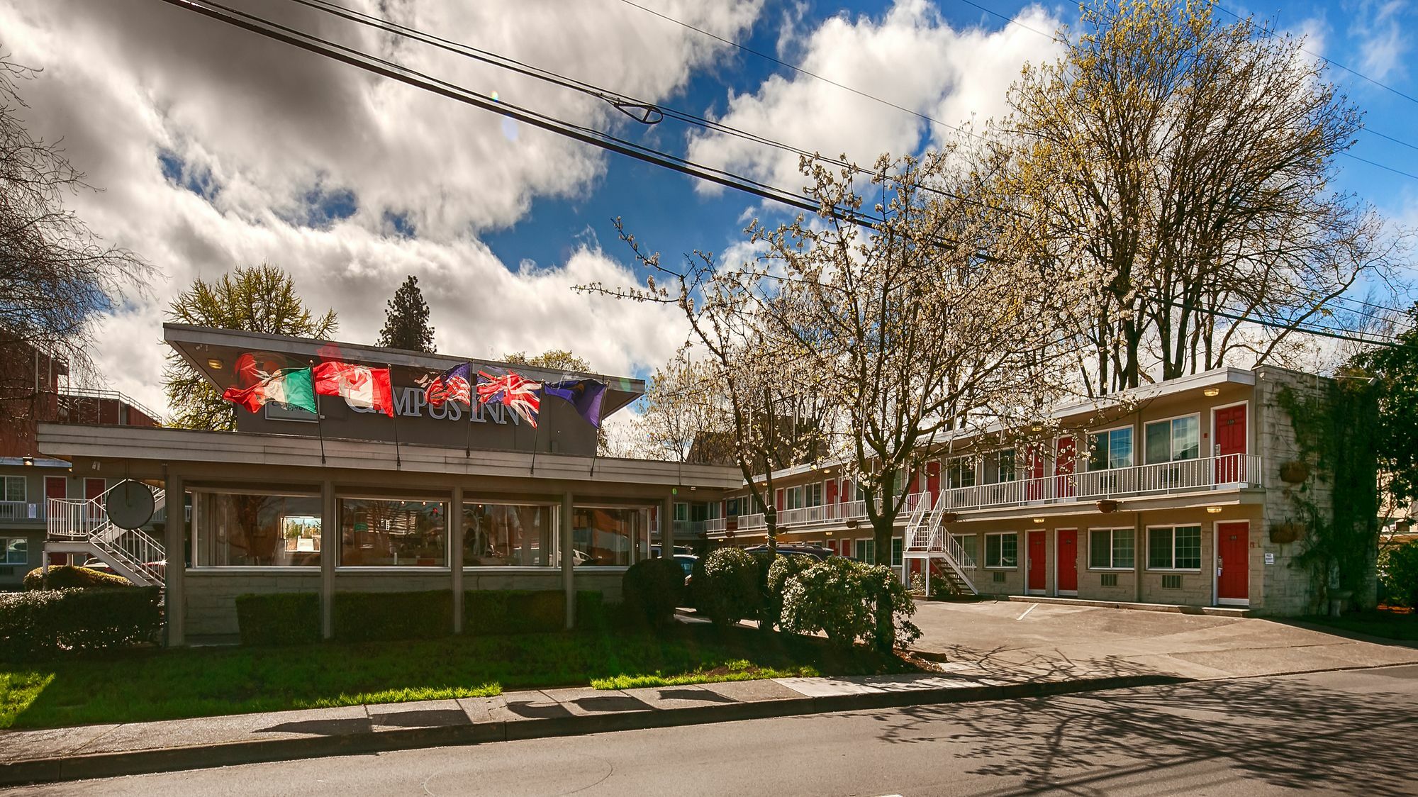 Campus Inn & Suites Eugene Downtown מראה חיצוני תמונה